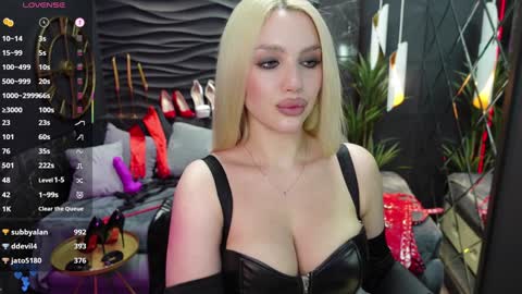 Darsy online show from February 2025 12:26:02 PM