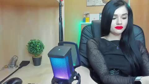 Snapshot of mistress_kristi chatting on February 2025 09:20:02 PM Mistress Kristi online show from February 2025 09:20:02 PM