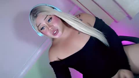 Snapshot of mistress_marta69 chatting on November 2025 08:52:02 PM mistress_marta69 online show from November 2025 08:52:02 PM