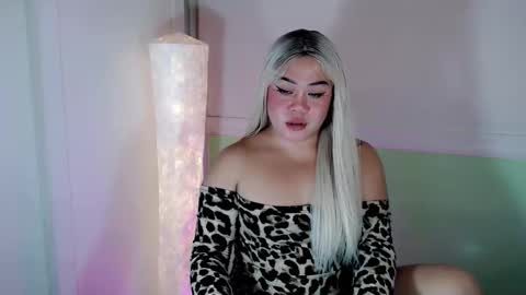 Snapshot of mistress_marta69 chatting on December 2025 11:13:01 PM mistress_marta69 online show from December 2025 11:13:01 PM