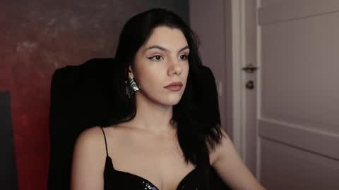 Snapshot of mistress_rochelle chatting on March 2025 11:42:02 PM Miss Rochelle online show from March 2025 11:42:02 PM