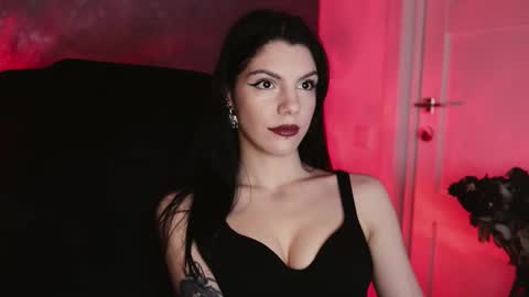 Snapshot of mistress_rochelle chatting on November 2025 01:37:01 AM Miss Rochelle online show from November 2025 01:37:01 AM