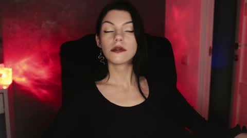 Miss Rochelle online show from November 2025 03:18:02 AM