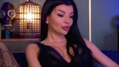 Snapshot of mistresselenia chatting on January 2026 11:14:01 AM Elenia online show from January 2026 11:14:01 AM