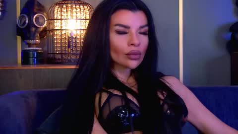 Snapshot of mistresselenia chatting on February 2026 02:11:02 PM Elenia online show from February 2026 02:11:02 PM