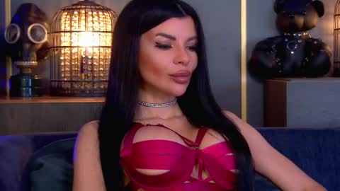 Snapshot of mistresselenia chatting on February 2026 04:03:02 PM Elenia online show from February 2026 04:03:02 PM