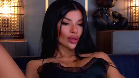 Elenia online show from June 2026 09:33:02 AM