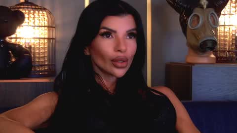 Elenia online show from July 2026 03:58:01 PM