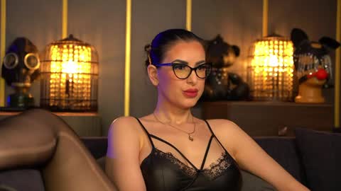 Mistress Kelly online show from April 2026 09:35:01 PM