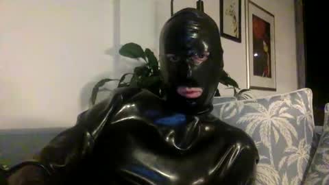 Snapshot of mistresslatexxx chatting on November 2025 12:04:01 PM Bianca online show from November 2025 12:04:01 PM