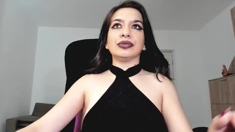 Snapshot of mistressmichelle5 chatting on December 2024 11:38:01 AM YourGoddessM online show from December 2024 11:38:01 AM