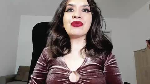 Snapshot of mistressmichelle5 chatting on February 2025 11:41:02 AM YourGoddessM online show from February 2025 11:41:02 AM