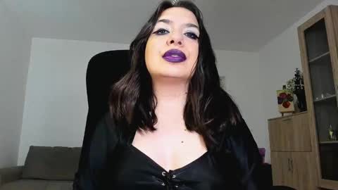 YourGoddessM online show from June 2026 02:33:01 PM