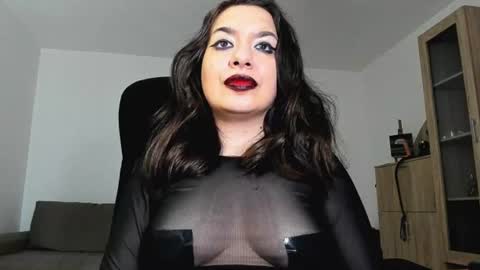 YourGoddessM online show from June 2026 07:11:01 AM