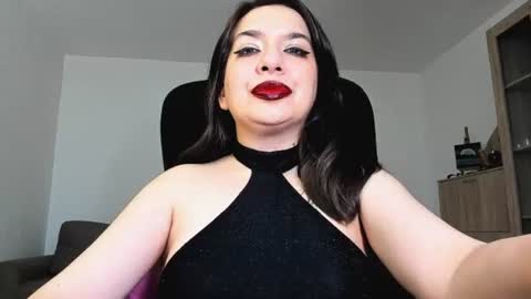 YourGoddessM online show from July 2026 11:01:02 PM