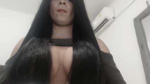Snapshot of mistressxxalice chatting on December 2025 09:45:01 PM ALICE MADANE online show from December 2025 09:45:01 PM
