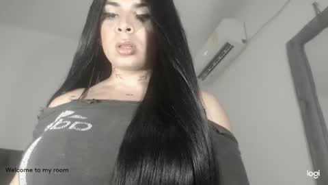 Snapshot of mistressxxalice chatting on February 2026 07:10:02 PM ALICE MADANE online show from February 2026 07:10:02 PM