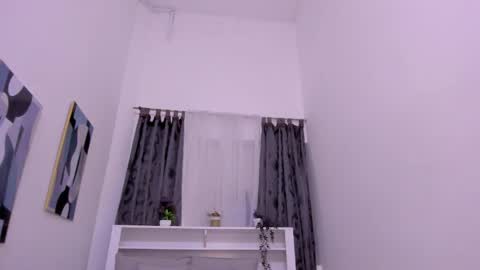 mistt_miaa online show from May 2026 07:42:01 PM