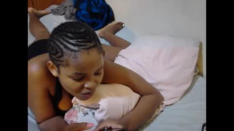 Snapshot of misty_shee chatting on September 2025 07:14:02 PM misty_shee online show from September 2025 07:14:02 PM