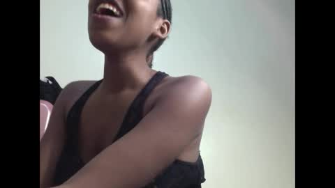 misty_shee online show from May 2026 10:17:02 PM