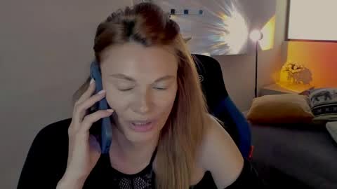 Snapshot of mistybarnes chatting on May 2026 01:16:02 PM MistyBarnes NONUDE MODEL online show from May 2026 01:16:02 PM