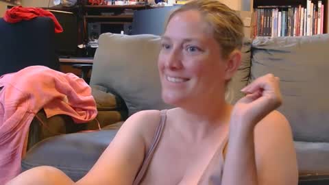 Misty Mountains online show from June 2026 10:54:01 PM