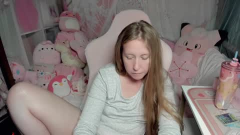 Snapshot of mistymystic chatting on January 2025 04:08:01 AM Misty online show from January 2025 04:08:01 AM