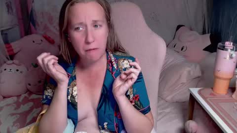 Snapshot of mistymystic chatting on November 2025 10:32:01 PM Misty online show from November 2025 10:32:01 PM