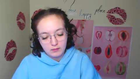 Aria online show from November 2025 07:43:01 AM