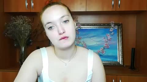 Snapshot of mistyrosee chatting on May 2026 06:40:02 AM Aria online show from May 2026 06:40:02 AM