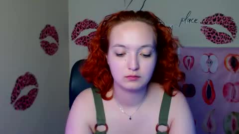 Snapshot of mistyrosee chatting on May 2026 02:08:02 AM Aria online show from May 2026 02:08:02 AM