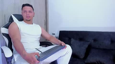 mitchell online show from November 2025 07:56:02 PM