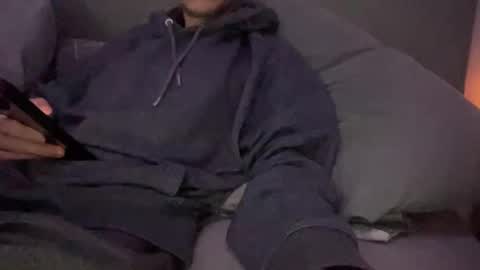 mitchellw7752 online show from October 2025 09:06:02 AM