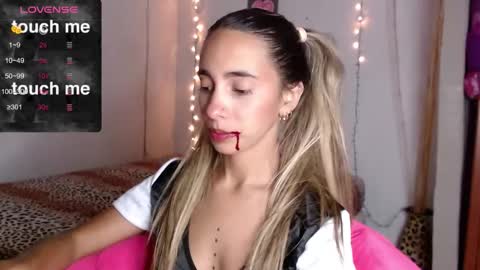 Snapshot of mitchwilson1 chatting on November 2025 01:40:01 AM mitchwilson1 online show from November 2025 01:40:01 AM