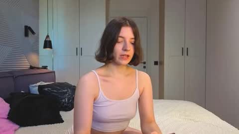 Snapshot of miu_in_chains chatting on September 2025 05:56:01 AM miu_in_chains online show from September 2025 05:56:01 AM