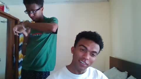 Snapshot of mixedboy_sexy chatting on September 2025 09:33:01 AM mixedboy_sexy online show from September 2025 09:33:01 AM