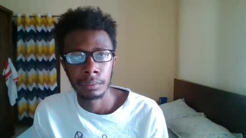 Snapshot of mixedboy_sexy chatting on December 2025 09:04:01 AM mixedboy_sexy online show from December 2025 09:04:01 AM