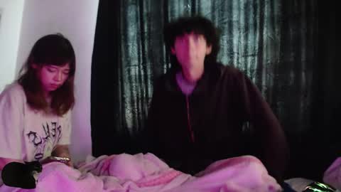 Snapshot of mixipeach chatting on January 2026 12:42:01 PM Naomi and Nekorii online show from January 2026 12:42:01 PM