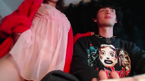 Snapshot of mixipeach chatting on February 2026 03:24:02 AM Naomi and Nekorii online show from February 2026 03:24:02 AM