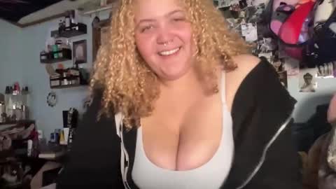 Snapshot of mixxedgoodness222 chatting on February 2026 03:34:02 AM mixxedgoodness222 online show from February 2026 03:34:02 AM