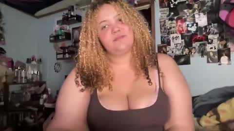 Snapshot of mixxedgoodness222 chatting on February 2026 03:44:02 AM mixxedgoodness222 online show from February 2026 03:44:02 AM