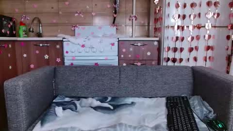 Miya online show from February 2026 01:03:01 PM