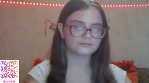 Milana online show from November 2025 10:26:01 AM