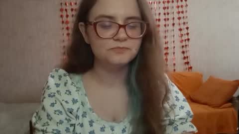 Snapshot of miyabe chatting on July 2026 03:40:01 PM Milana online show from July 2026 03:40:01 PM