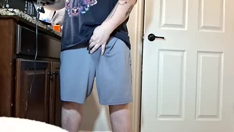 hoodyhoo online show from February 2026 07:06:01 AM