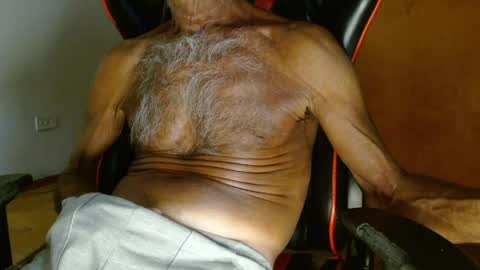 Snapshot of mjmadurengue chatting on April 2026 10:51:01 PM Mario jose online show from April 2026 10:51:01 PM