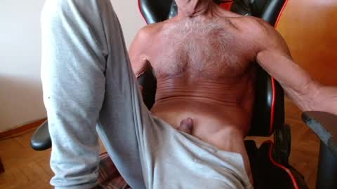 Snapshot of mjmadurengue chatting on April 2026 01:27:01 PM Mario jose online show from April 2026 01:27:01 PM