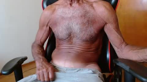 Snapshot of mjmadurengue chatting on April 2026 11:47:02 AM Mario jose online show from April 2026 11:47:02 AM