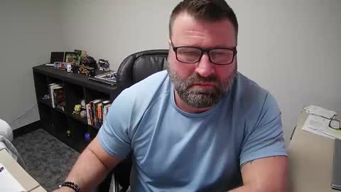 Snapshot of mlangworthy chatting on March 2026 08:14:02 PM MLangworthy online show from March 2026 08:14:02 PM