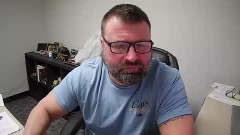 Snapshot of mlangworthy chatting on April 2026 02:44:01 PM MLangworthy online show from April 2026 02:44:01 PM